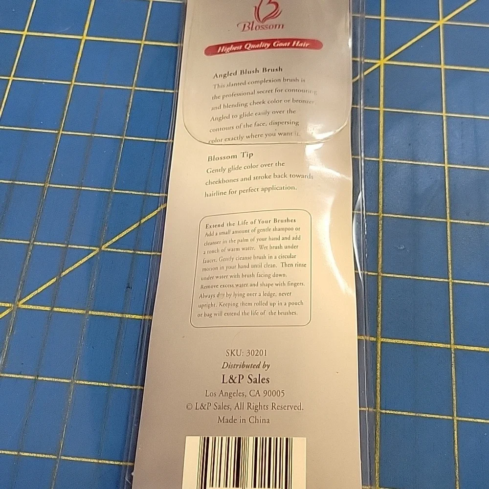 Blossom Red Handled Angled Blush Brush New in Package